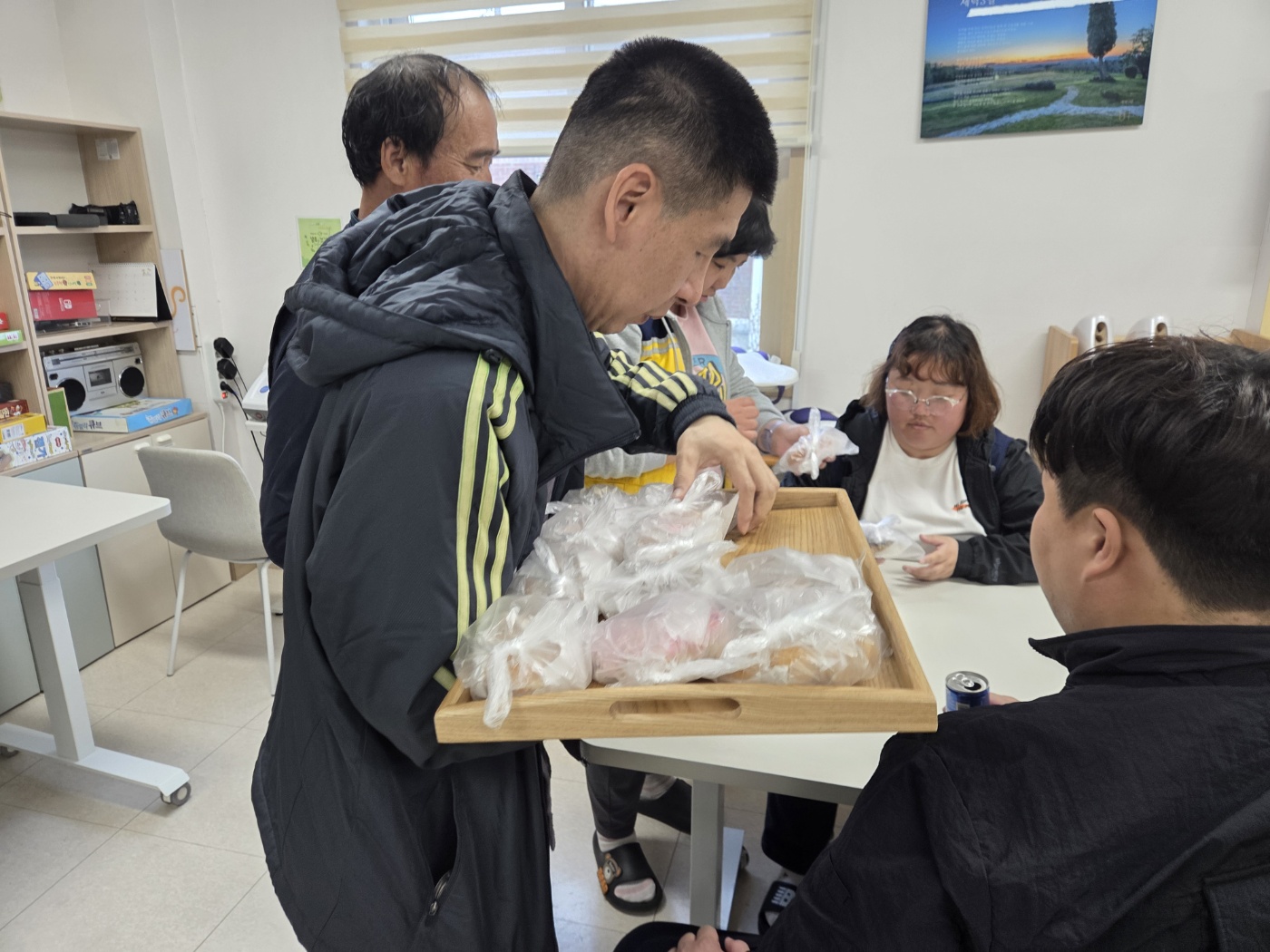 [26.03.31] 영양지킴이반 자치회 활동 (간식 나눔)